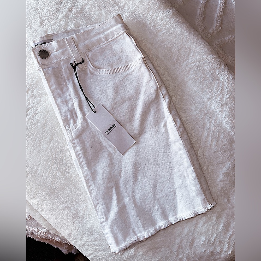 White denim mini skirt